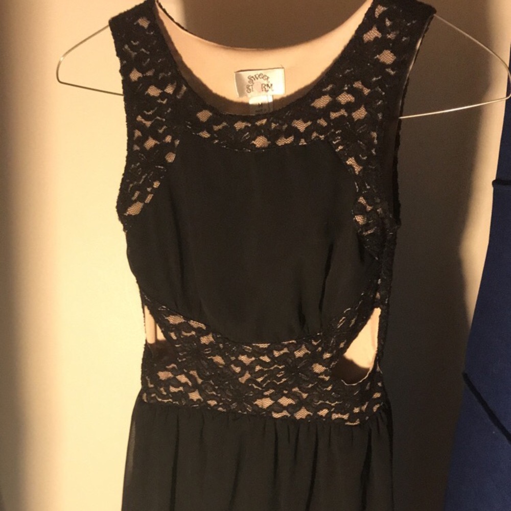 Medium dress